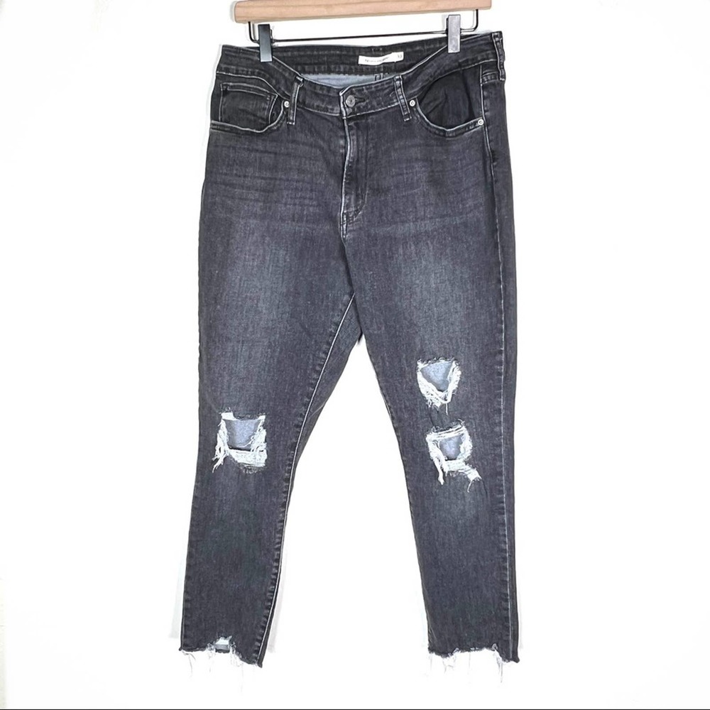 Levi’s black distressed 721 high-rise skinny jeans women’s size 33 B146